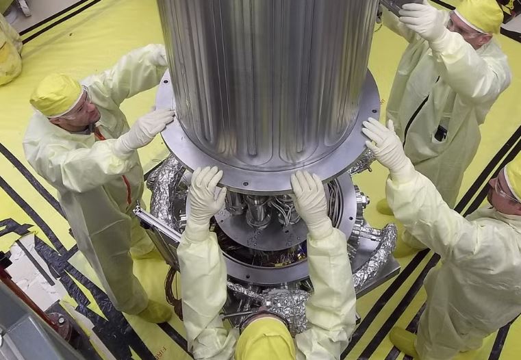 You are currently viewing Nuclear Power on Mars: Compact Reactors for a Self-Sustaining Colony